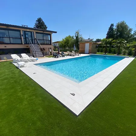 Avec Piscine Commune Maison d'hôtes