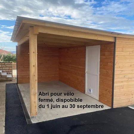 Avec Piscine Commune